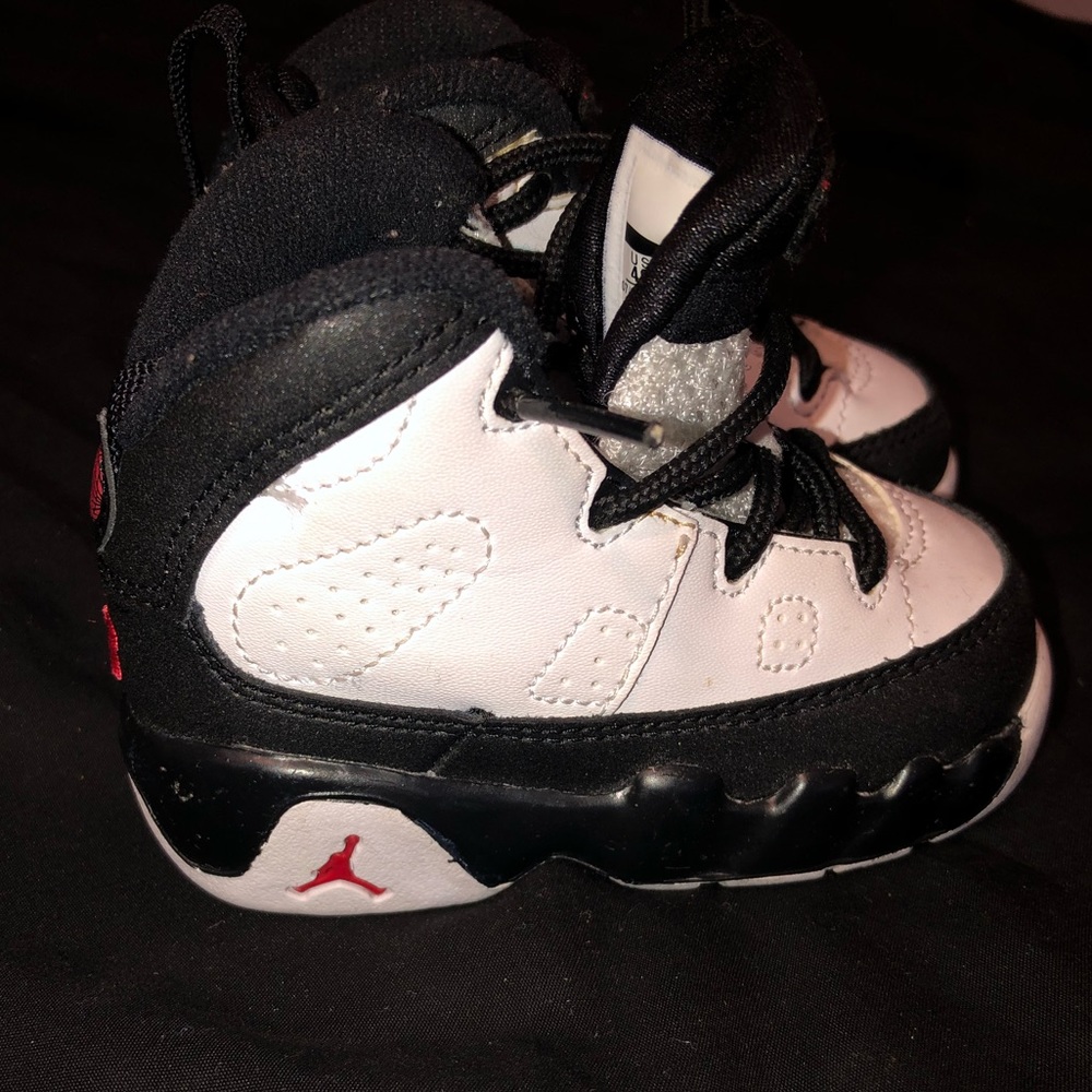 Jordan 9 retro size 4c infant
